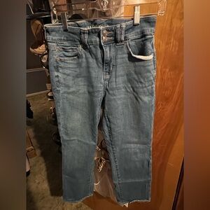 American Eagle Cropped Jeans